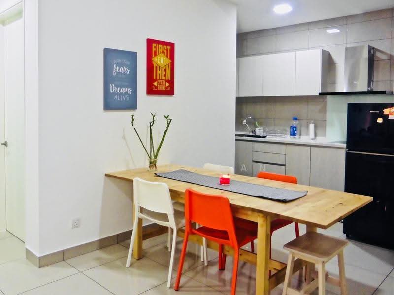 Kediaman Servis untuk Disewa di Conezion Residences - Leon Kwan - Dining Room - PropertyGuru.com.my