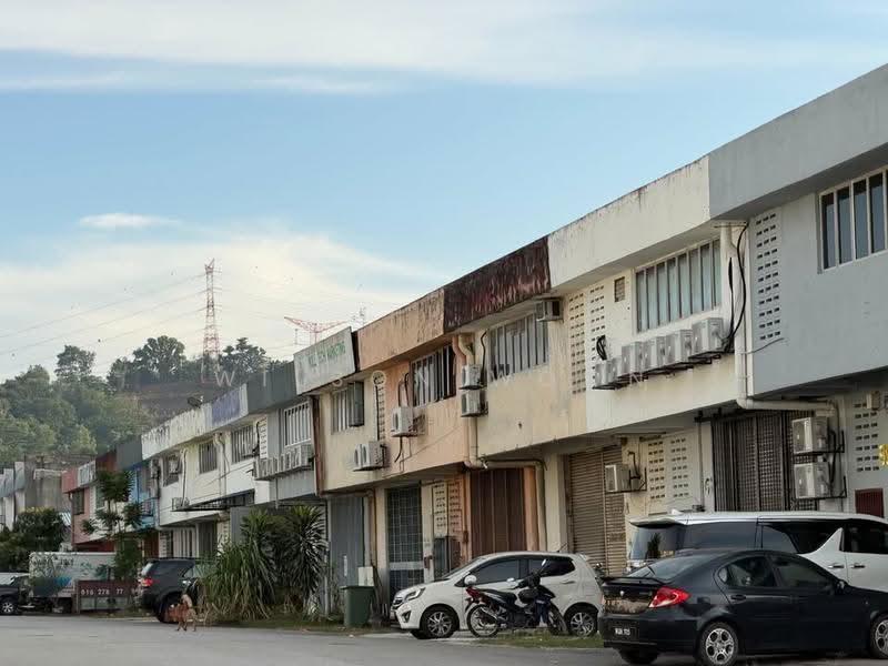 Kilang untuk Disewa di Taman Balakong Jaya (Balakong) - Wilson Woon - Exterior - PropertyGuru.com.my