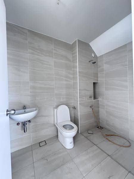 2-storey Terraced House for Sale in Taman Ekoflora (Johor Bahru) - Chloe Chin - Bathroom - PropertyGuru.com.my