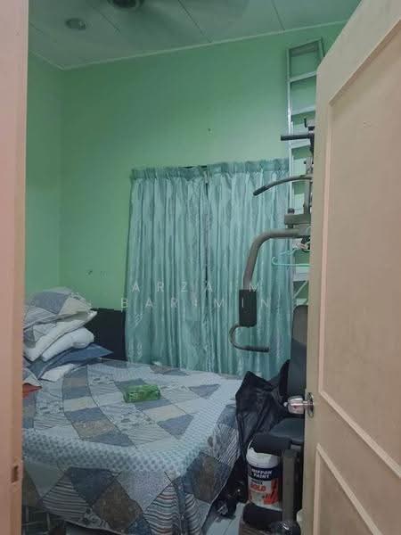 Rumah Teres 1-Tingkat untuk Dijual di Taman Puteri Wangsa (Ulu Tiram) - Arzaim Barimin - Bedroom - PropertyGuru.com.my