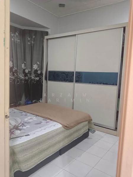 Rumah Teres 1-Tingkat untuk Dijual di Taman Puteri Wangsa (Ulu Tiram) - Arzaim Barimin - Bedroom - PropertyGuru.com.my