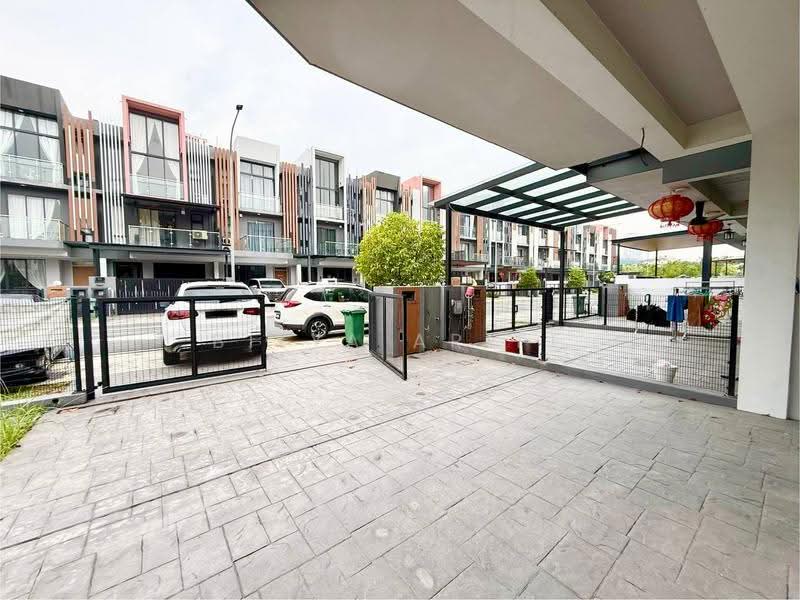 3-storey Terraced House for Sale in Taman Puchong Legenda (Puchong) - BILYA ARIFF - Exterior - PropertyGuru.com.my