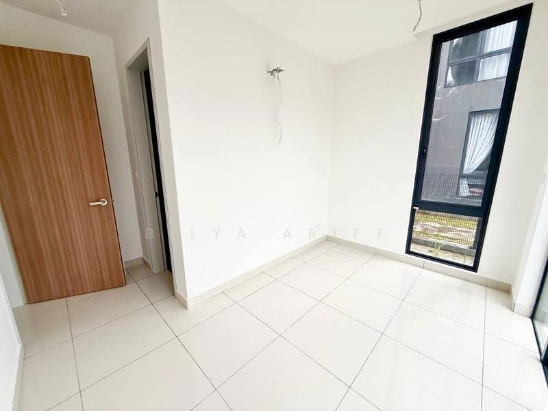 3-storey Terraced House for Sale in Taman Puchong Legenda (Puchong) - BILYA ARIFF - Interior - PropertyGuru.com.my
