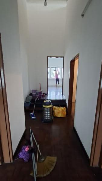Rumah Teres 2-Tingkat untuk Dijual di SS3 (Petaling Jaya) - Joey Wong - Corridor - PropertyGuru.com.my