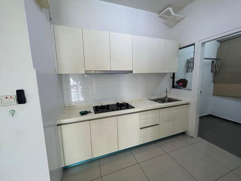 Kondominium untuk Disewa di The Greens (Residensi Hijauan) @ Subang West - Alex Tong - Kitchen - PropertyGuru.com.my