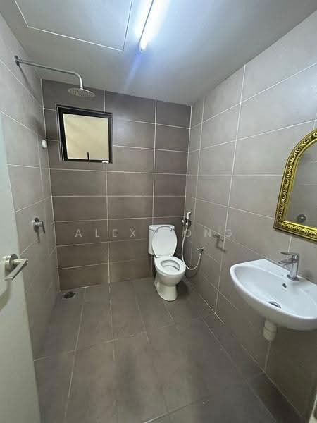 Kondominium untuk Disewa di The Greens (Residensi Hijauan) @ Subang West - Alex Tong - Bathroom - PropertyGuru.com.my