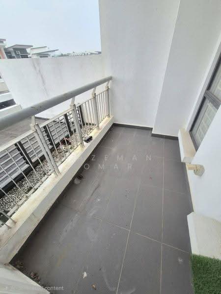 2.5-storey Terraced House for Sale in Alam Impian (Shah Alam) - Hazeman Omar - Balcony - PropertyGuru.com.my
