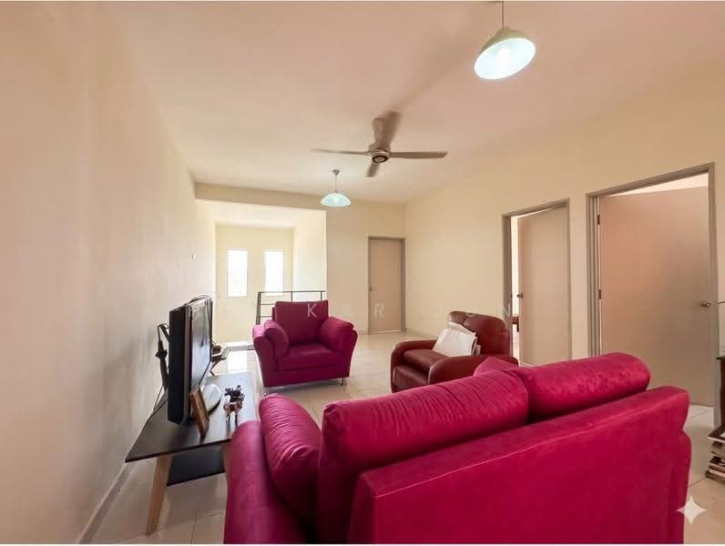 Rumah Berkembar untuk Dijual di Bandar Mahkota Cheras (Cheras) - Hei Kar Jun - Living Room - PropertyGuru.com.my
