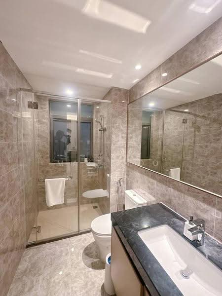 Kondominium untuk Dijual di R&F Princess Cove Phase 2-Seine Region - May Khoo - Bathroom - PropertyGuru.com.my