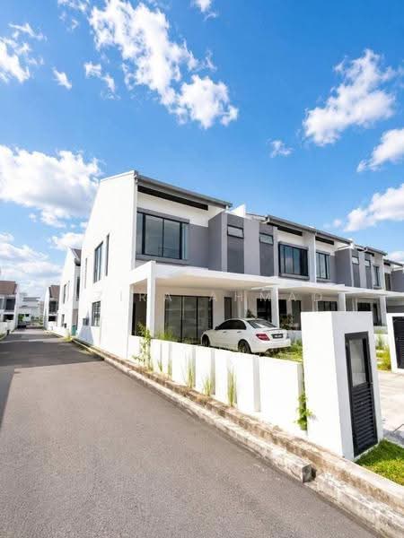 2-storey Terraced House for Sale in Kajang (Selangor) - Azira Ahmad - Exterior - PropertyGuru.com.my