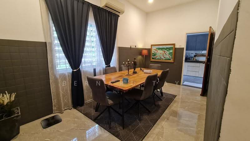 Bungalow House for Rent in Bandar Bukit Tinggi (Klang) - Bernard Tay - PropertyGuru.com.my