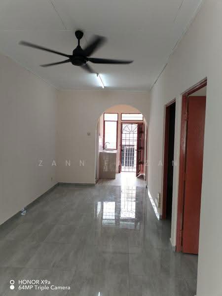 Rumah Teres 2-Tingkat untuk Dijual di Bukit Sentosa (Rawang) - Zann Fauzan - Interior - PropertyGuru.com.my