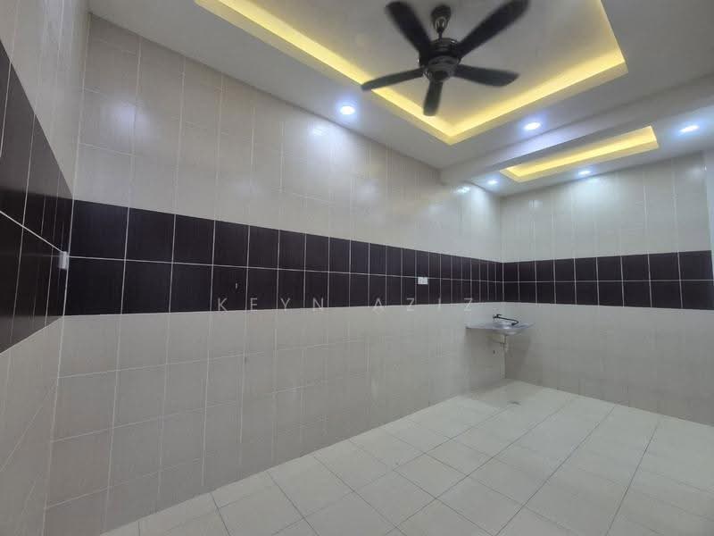 Rumah Berkembar untuk Disewa di Bandar Saujana Putra (Tanjong Duabelas) - Keyn Aziz - Interior - PropertyGuru.com.my