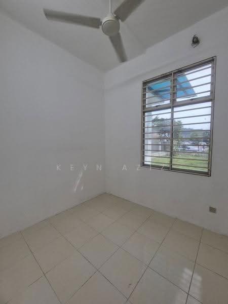Rumah Berkembar untuk Disewa di Bandar Saujana Putra (Tanjong Duabelas) - Keyn Aziz - Interior - PropertyGuru.com.my