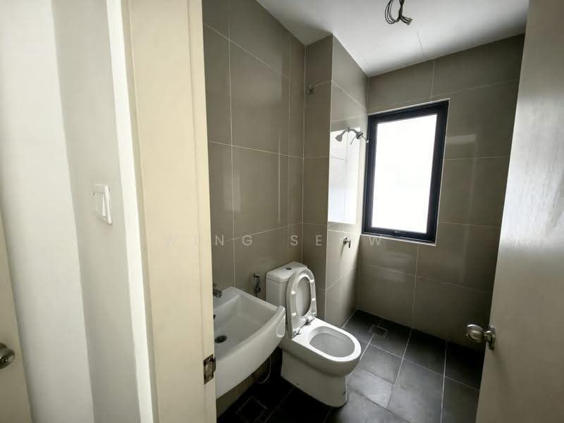 Terraced House for Sale in Damansara Perdana (Selangor) - Wing Seow - Bathroom - PropertyGuru.com.my