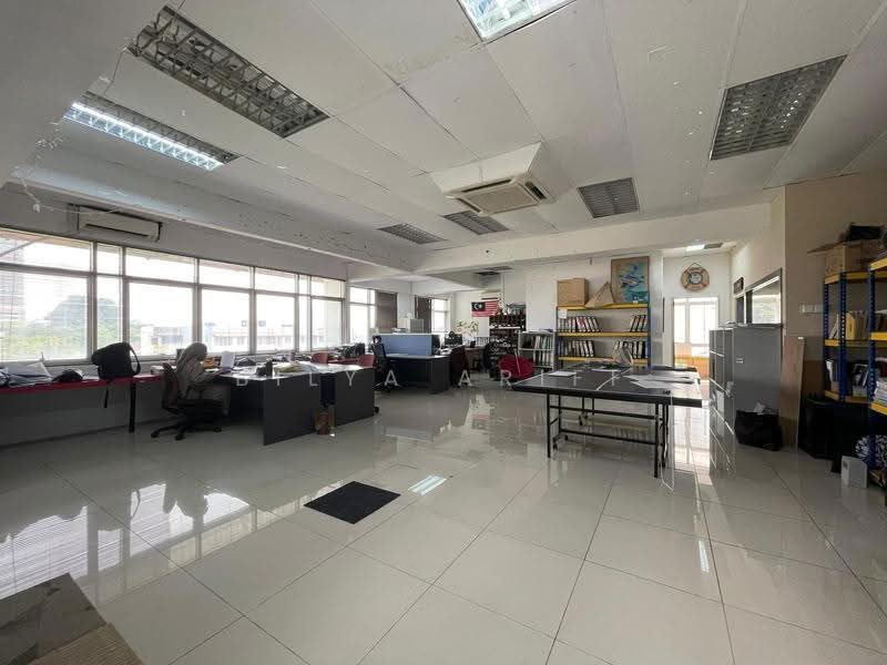 Shop / Office for Sale in Bandar Puteri Puchong (Puchong) - BILYA ARIFF - Interior - PropertyGuru.com.my