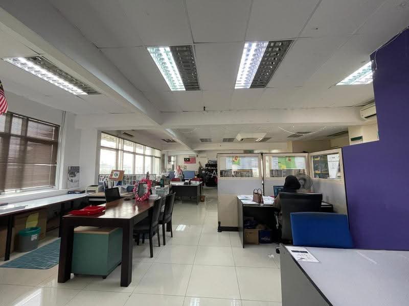 Shop / Office for Sale in Bandar Puteri Puchong (Puchong) - BILYA ARIFF - Interior - PropertyGuru.com.my