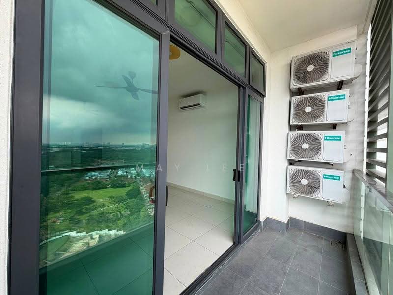 Rumah Teres 1.5-Tingkat untuk Dijual di Bandar Seri Alam (Masai) - May Lee - Balcony - PropertyGuru.com.my