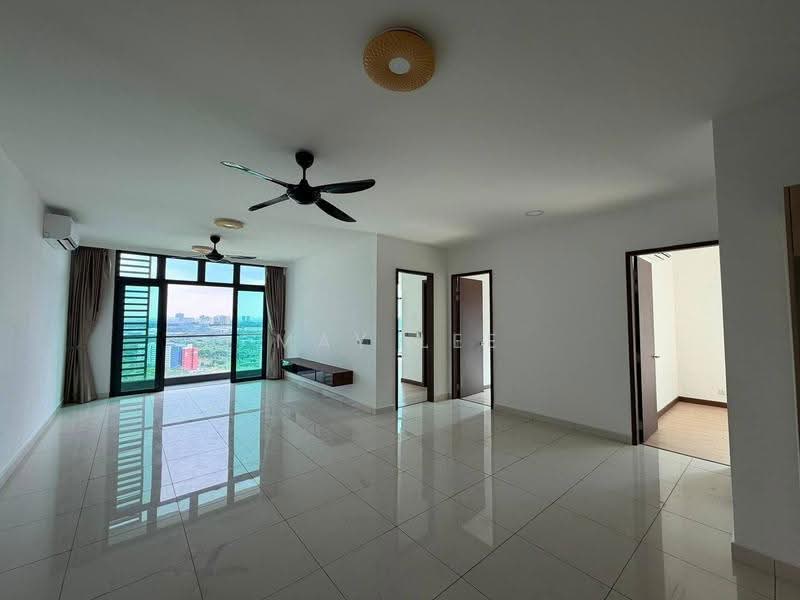Rumah Teres 1.5-Tingkat untuk Dijual di Bandar Seri Alam (Masai) - May Lee - Living Room - PropertyGuru.com.my