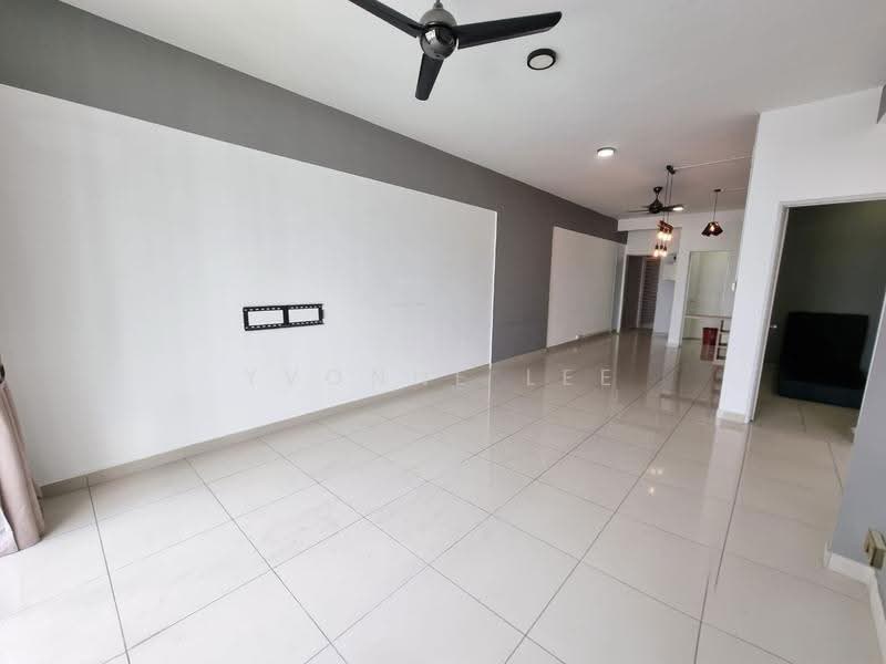 Kediaman Servis untuk Disewa di BM City Suites @ BM City Mall - Yvonne Lee - Living Room - PropertyGuru.com.my