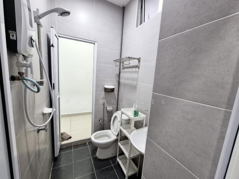 Kediaman Servis untuk Disewa di BM City Suites @ BM City Mall - Yvonne Lee - Bathroom - PropertyGuru.com.my