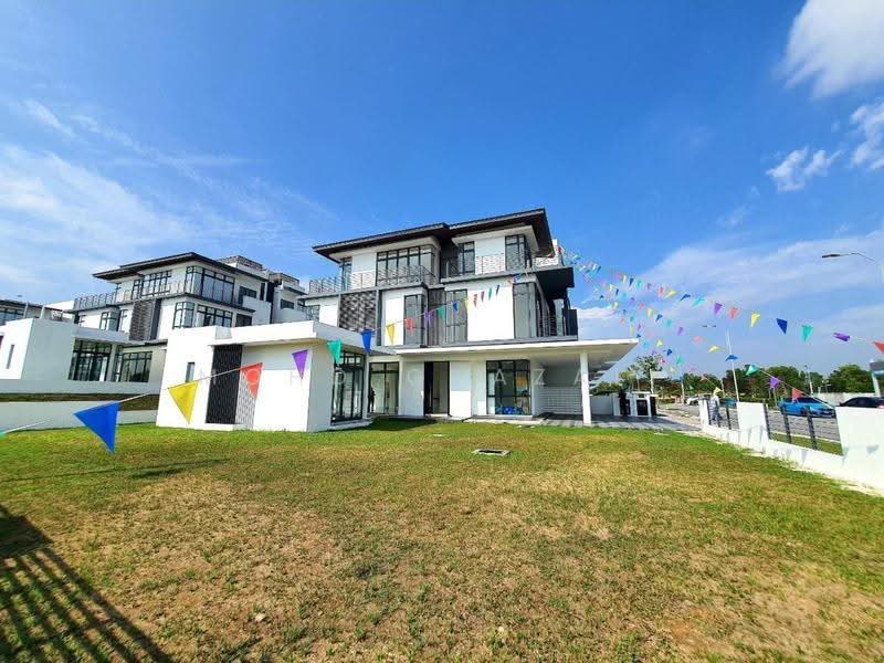 Semi-Detached House for Sale in Presint 12 (Putrajaya) - Mohd Ghazali - Exterior - PropertyGuru.com.my