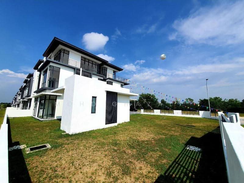 Semi-Detached House for Sale in Presint 12 (Putrajaya) - Mohd Ghazali - Exterior - PropertyGuru.com.my