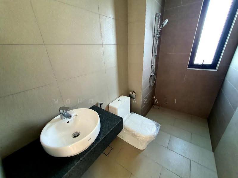 Semi-Detached House for Sale in Presint 12 (Putrajaya) - Mohd Ghazali - Bathroom - PropertyGuru.com.my