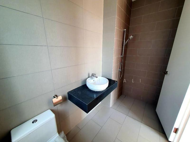 Semi-Detached House for Sale in Presint 12 (Putrajaya) - Mohd Ghazali - Bathroom - PropertyGuru.com.my