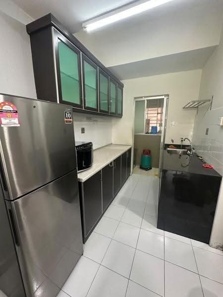 Apartment for Rent at University Place (Plaza Ivory) - LAU . - Kitchen - PropertyGuru.com.my