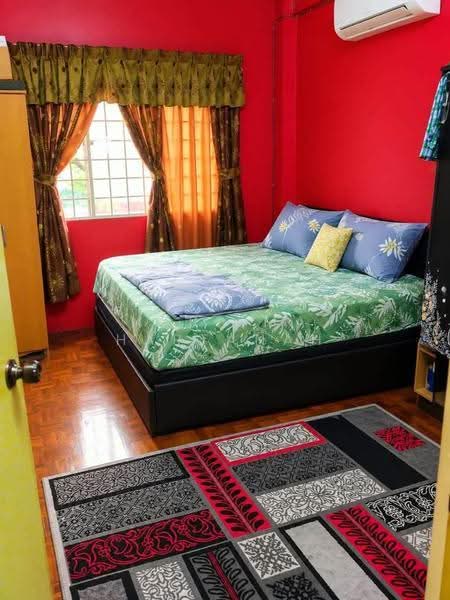 Apartment for Sale at Pangsapuri Seri Jasa - Norisma Hartanah - Bedroom - PropertyGuru.com.my
