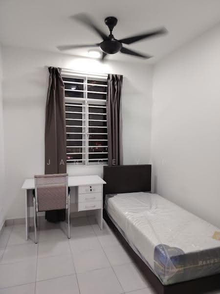 Pangsapuri untuk Disewa di Impiana Sky Residensi - Janice Yap - Bedroom - PropertyGuru.com.my