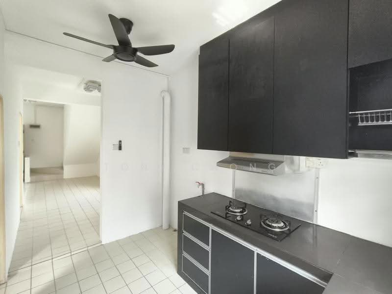 Rumah Teres 2-Tingkat untuk Dijual di Taman Setia Indah (Tebrau) - Tony Chong - Kitchen - PropertyGuru.com.my