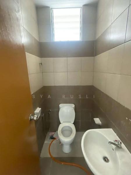 Shop / Office for Rent in Putrajaya (Putrajaya) - Sya Rusli - Bathroom - PropertyGuru.com.my