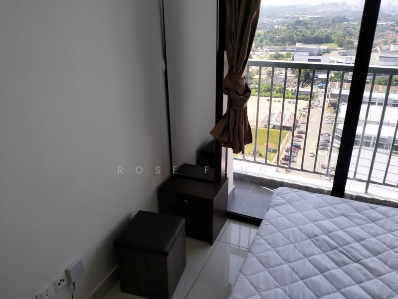 Kediaman Servis untuk Disewa di Traders Garden @ Cheras Selatan - Rose Fung - Balcony - PropertyGuru.com.my