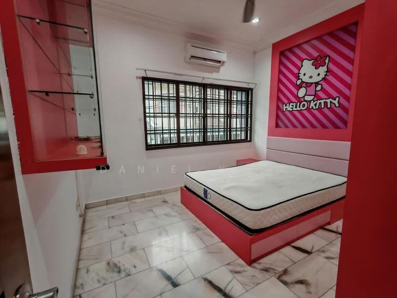 Rumah Teres 2-Tingkat untuk Dijual di Taman Johor Jaya (Johor Bahru) - Daniel Yong - Bedroom - PropertyGuru.com.my