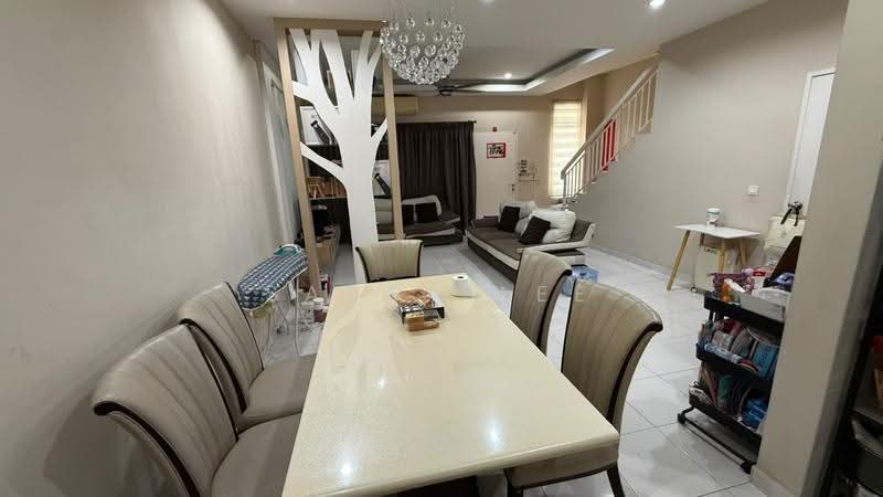 Rumah Teres 2-Tingkat untuk Dijual di Taman Setia Indah (Tebrau) - Sausa Lee - Living Room - PropertyGuru.com.my