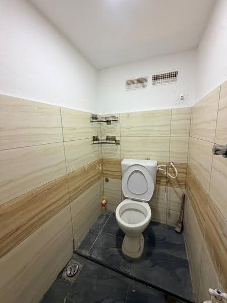Rumah Teres 2-Tingkat untuk Dijual di Bandar Baru Permas Jaya (Permas Jaya) - Win Lim - Bathroom - PropertyGuru.com.my