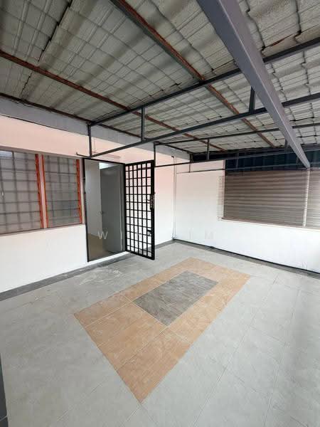 Rumah Teres 2-Tingkat untuk Dijual di Bandar Baru Permas Jaya (Permas Jaya) - Win Lim - Entrance - PropertyGuru.com.my