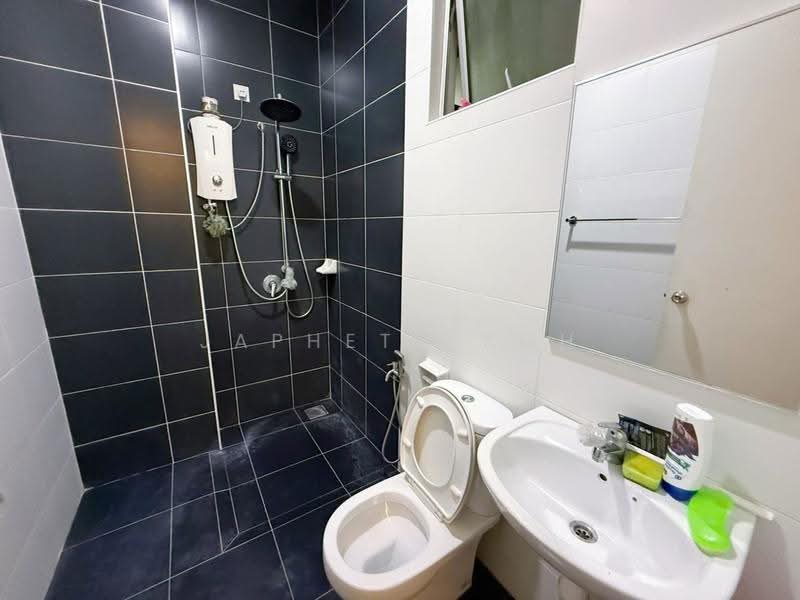 Rumah Teres 2-Tingkat untuk Dijual di Taman Mount Austin (Tebrau) - Japheth Koh - Bathroom - PropertyGuru.com.my