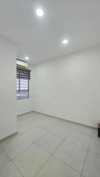 Rumah Teres 2-Tingkat untuk Dijual di Setia Tropika (Johor Bahru) - Melinda Ee - Interior - PropertyGuru.com.my
