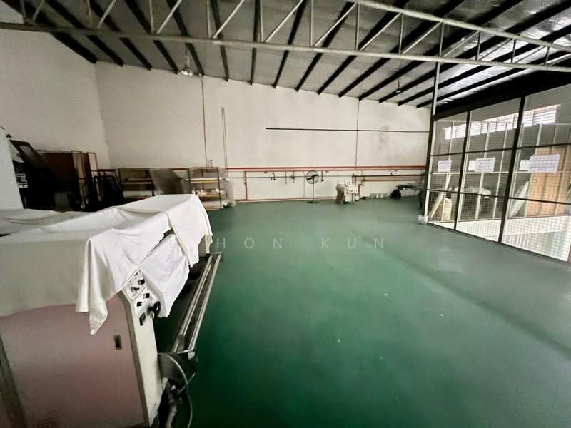 Factory for Sale in Taman Perindustrian Cemerlang (Ulu Tiram) - U Hon Kun - Interior - PropertyGuru.com.my