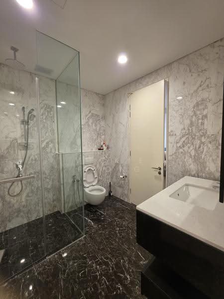 Kediaman Servis untuk Dijual di SO Sofitel Kuala Lumpur Residences - Vickie Foong - Bathroom - PropertyGuru.com.my