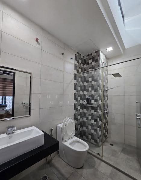 Rumah Berkembar untuk Disewa di Kota Kinabalu (Sabah) - Vui Fung Chiew - Bathroom - PropertyGuru.com.my