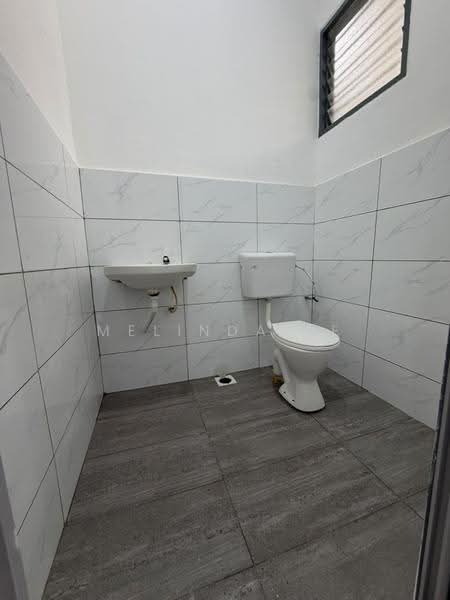 1-storey Terraced House for Sale in Taman Pulai Indah (Johor Bahru) - Melinda Ee - Bathroom - PropertyGuru.com.my