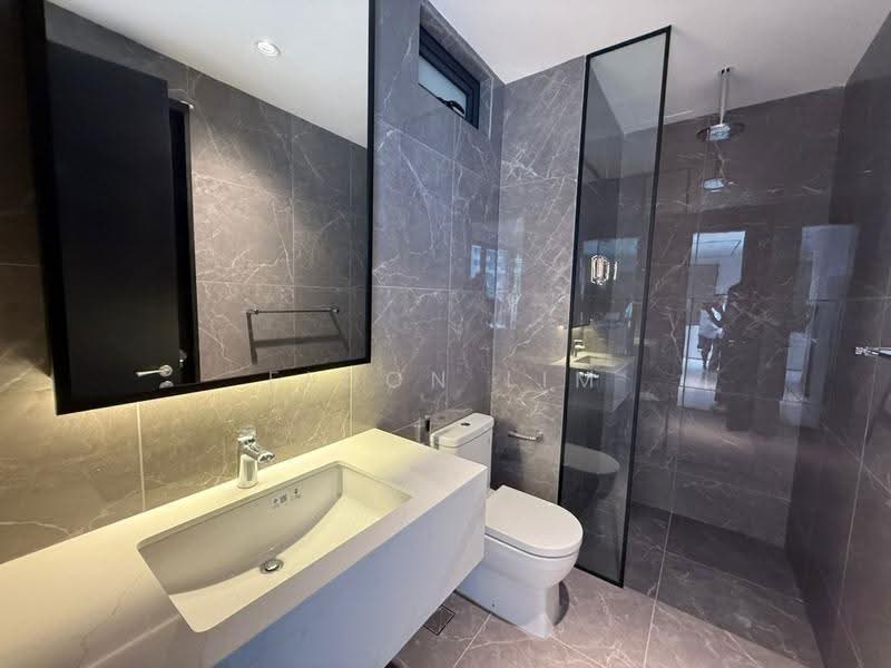 Kediaman Servis untuk Disewa di Skylon Residences - Eldon Lim - Bathroom - PropertyGuru.com.my