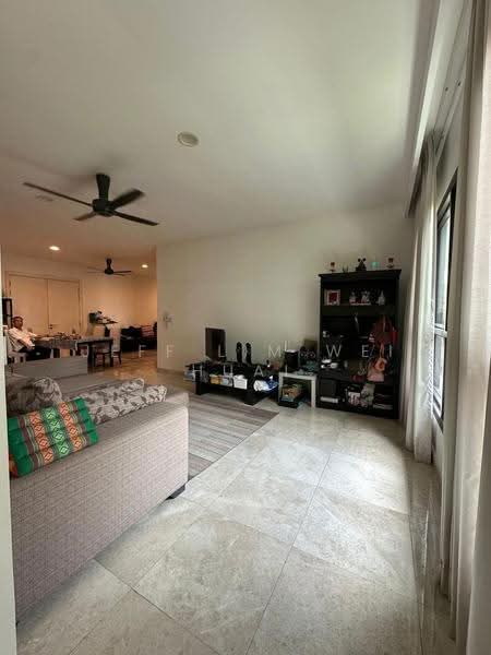 Kondominium untuk Dijual di Sastra U-Thant - Jeff LIM Wei Huai - Living Room - PropertyGuru.com.my