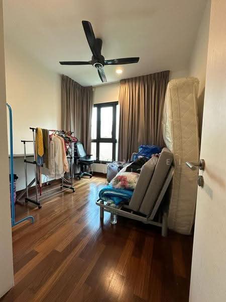 Kondominium untuk Dijual di Sastra U-Thant - Jeff LIM Wei Huai - Bedroom - PropertyGuru.com.my