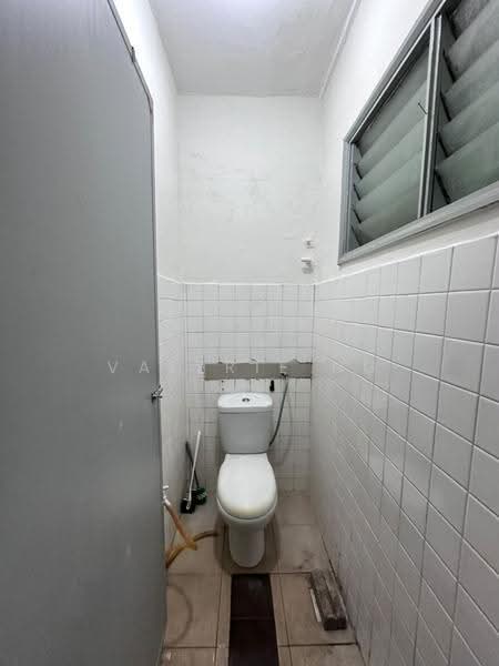 Rumah Teres 1-Tingkat untuk Dijual di Taman Ehsan (Kepong) - Valerie Ng - Bathroom - PropertyGuru.com.my