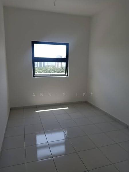 Kediaman Servis untuk Dijual di Residensi Mutiara Kajang 2 - Annie Lee - Bedroom - PropertyGuru.com.my